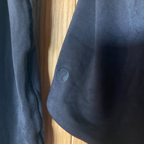 Lululemon Wundermost Nulu Ultrasoft Turtle Neck L - Picture 5 of 5